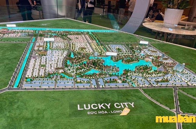 Lucky City