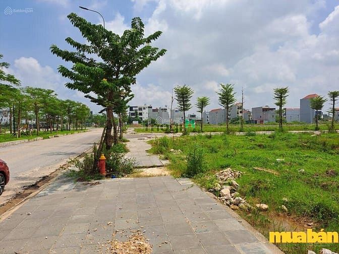 Avenue Central City