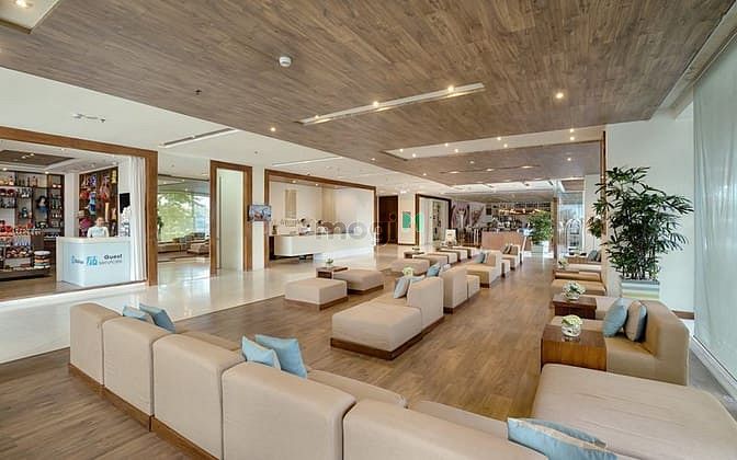 A La Carte Hotel