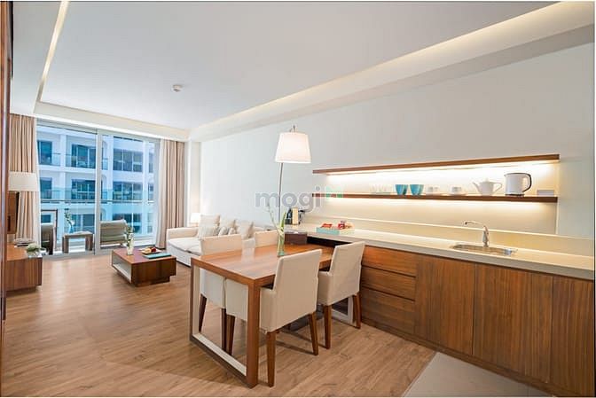 A La Carte Hotel