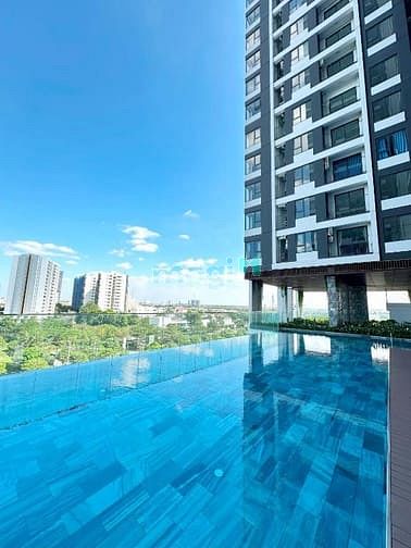 The Emerald Golf View