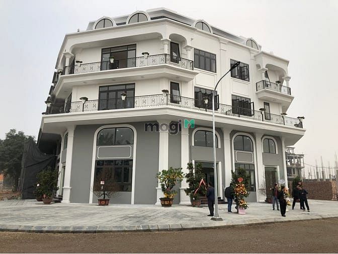 Calyx Residence