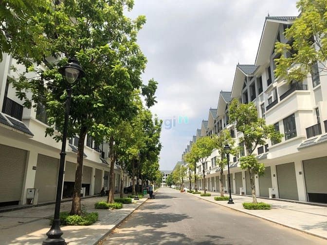 Hinode Royal Park
