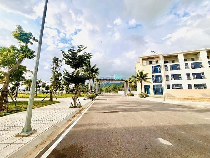 Central Avenue Quy Nhơn