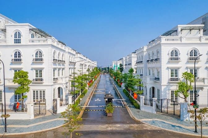 Avenue Central City