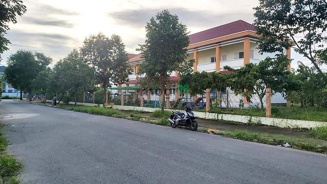 Khu tái định cư Tân Kim
