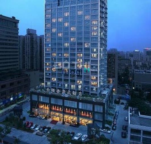 Golden Plaza