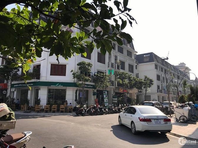 Khu nhà ở 90 Nguyễn Tuân