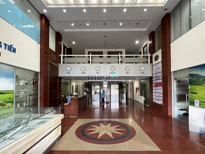 HUD Building