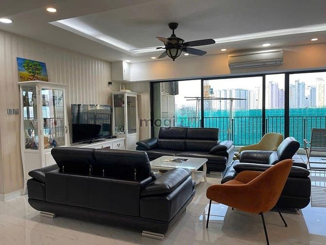 Parkland Apartments
