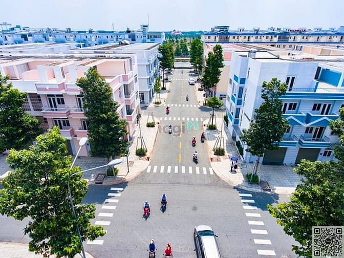Khu Phố Thương mại Uni-town