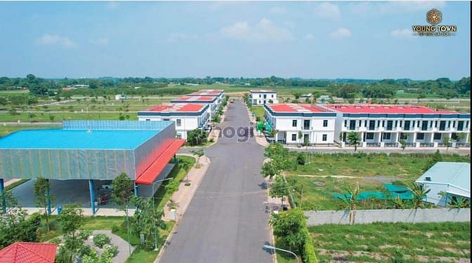 Young Town Tây Bắc Sài Gòn