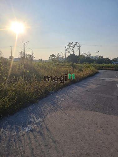 Khu dân cư Lạc Phú
