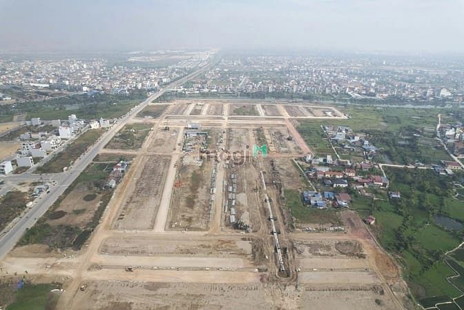 Hoàng Huy Green River