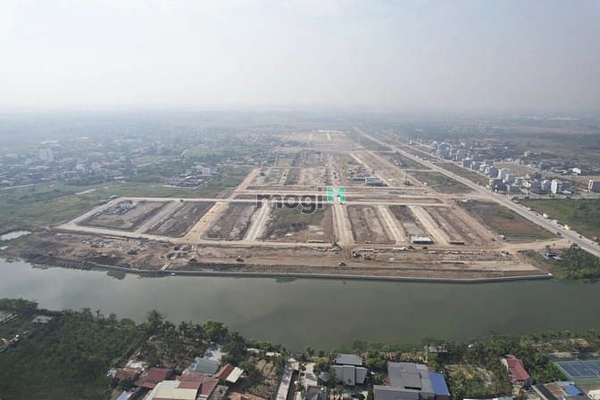 Hoàng Huy Green River