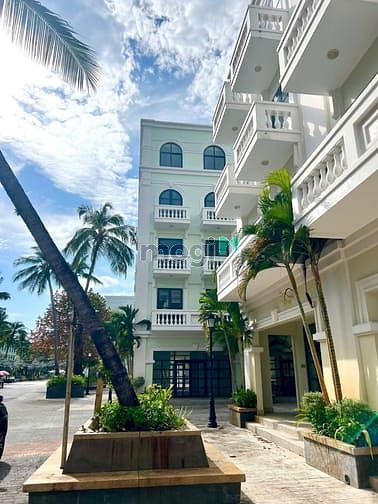 Waterfront Luxury Hotels