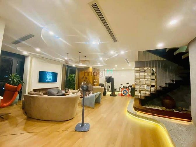 One 18 Ngọc Lâm