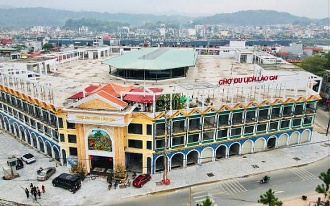 Chợ Du lịch Lào Cai