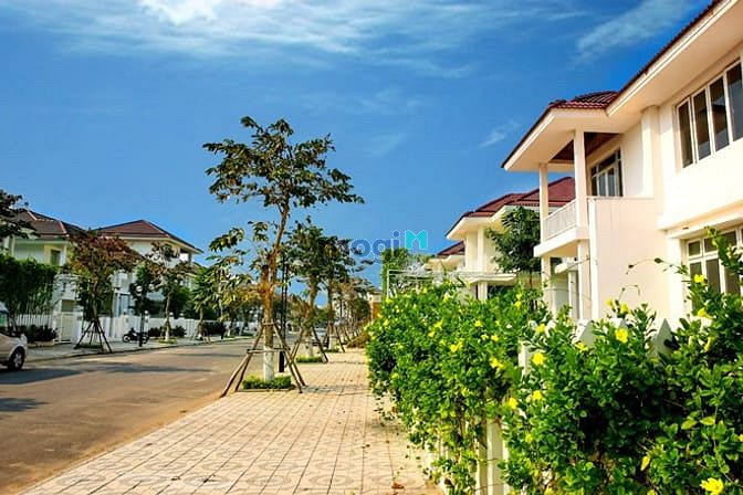 Làng Châu Âu (Euro Village)