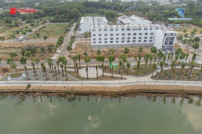 Khu nhà ở Biconsi Riverside