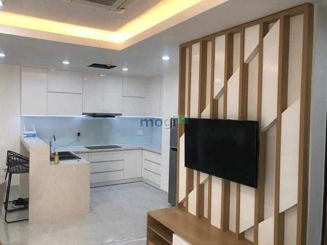 Remax Plaza