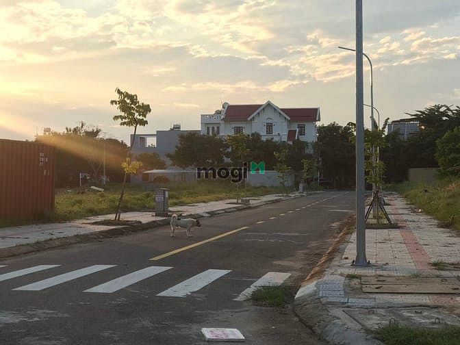 Kim Long City