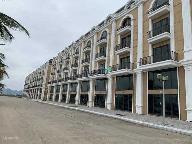 Tuần Châu Marina Hạ Long