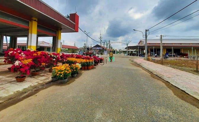 Thạnh Phú Center