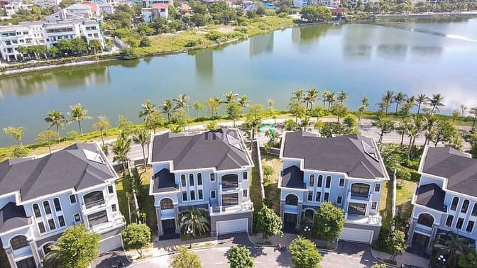 Grand Bay Town House