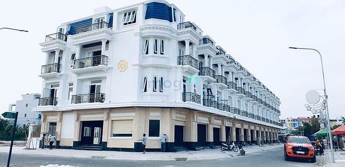 Thắng Lợi Riverside Market