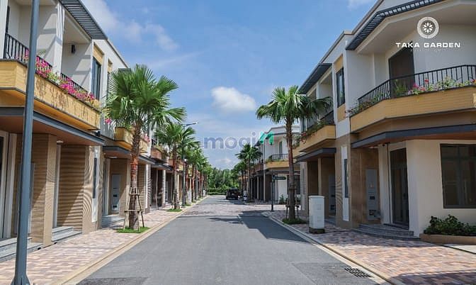 Nhà phố Taka Garden Riverside Homes