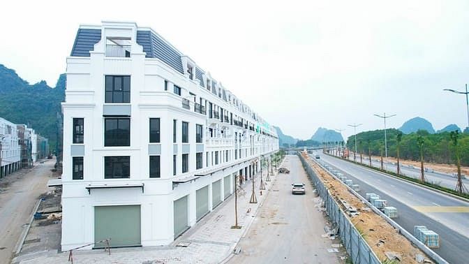 La Emera Hạ Long