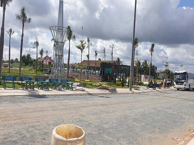Tây Nam Center