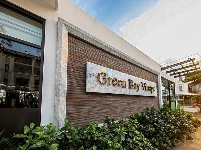 Green bay village