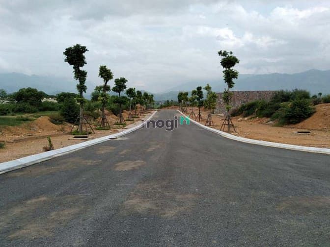 Apec Golden Valley Mường Lò