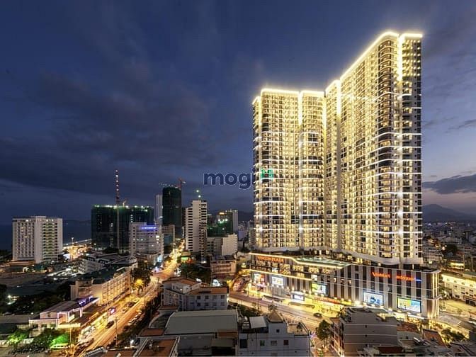 Vinpearl Empire Condotel