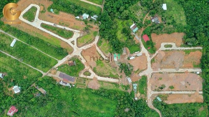 Royal Streamy Villas
