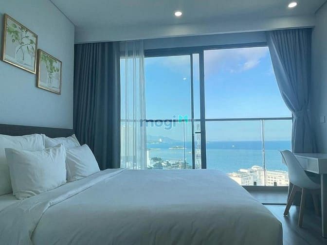 Marina Suites