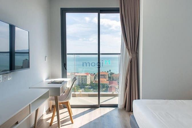 Marina Suites