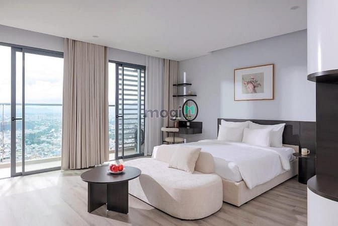 Marina Suites