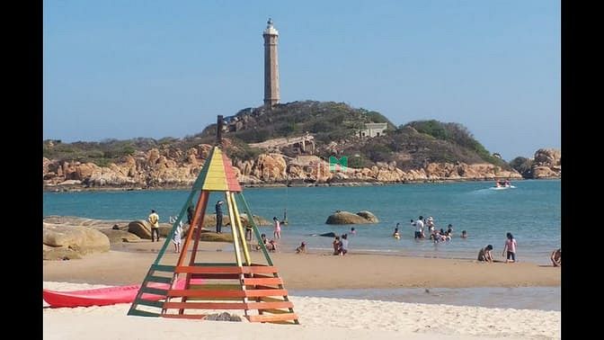 Biển Đá Vàng Resort