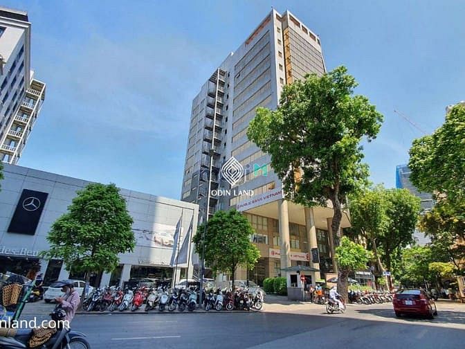 Tung Shing Square