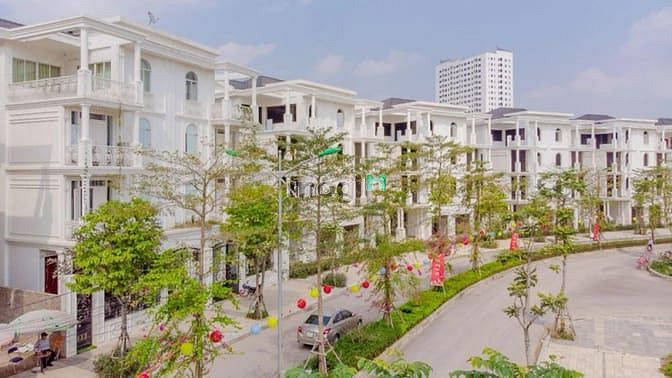 Bách Việt Lake Garden