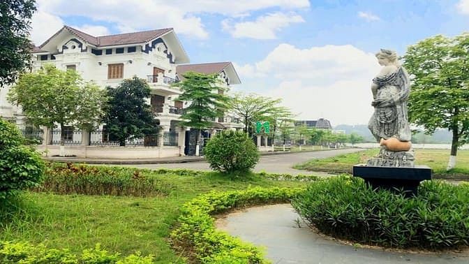 Hòa Lạc Premier Residence