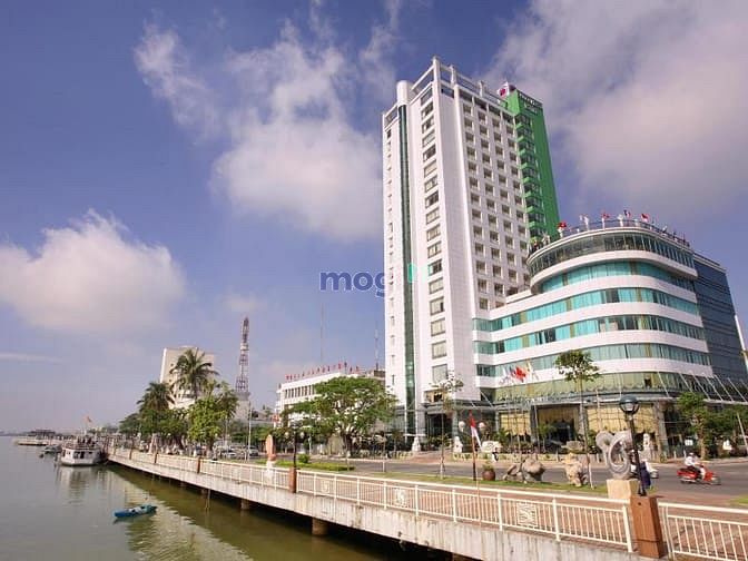 Green Plaza Hotel
