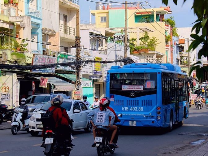 Đường Lê Quang Định, phường 11