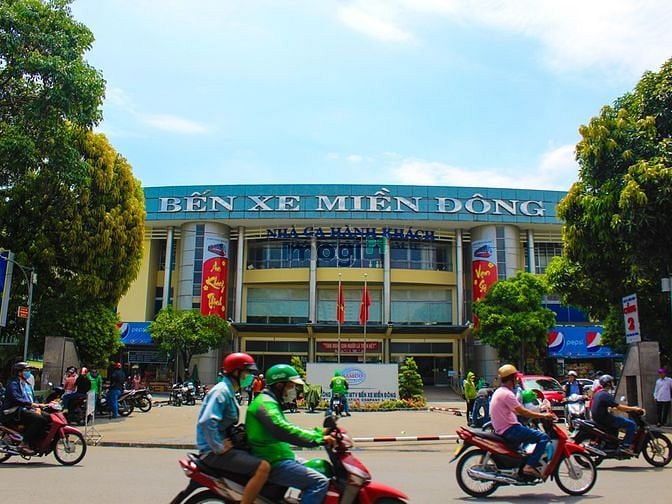 Bến Xe Miền Đông, đường Đinh Bộ Lĩnh, Phường 26