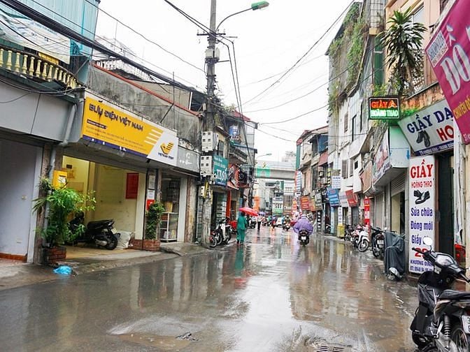 Đường Khương Đình. Buổi sáng