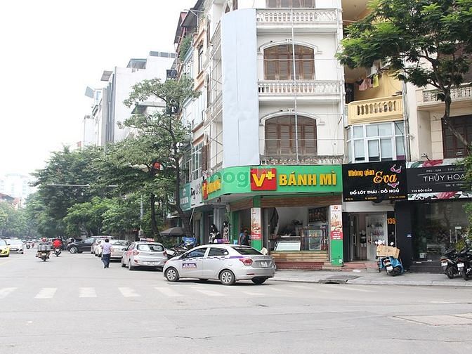 Góc đường Giang Văn Minh, p. Kim Mã, chiều