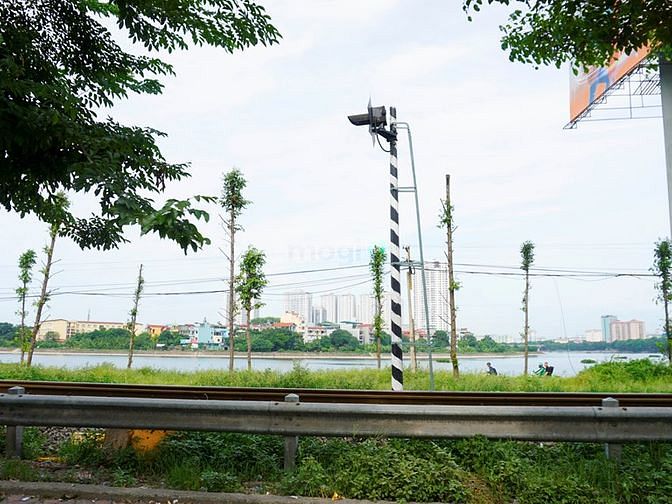 1. Hồ Linh Đàm. Phường Hoàng Liệt. Buổi sáng.
